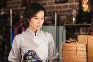 娱乐吃瓜姐靳东,从演技璀璨到师奶杀手，揭秘娱乐圈老干部的多面人生