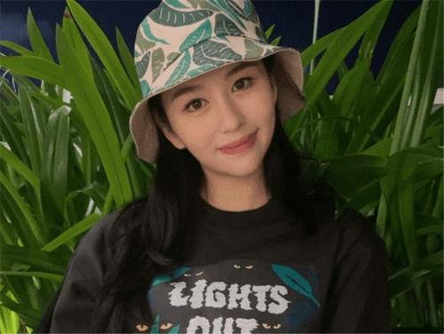 娱乐圈吃瓜小妹,揭秘吃瓜小妹的八卦盛宴