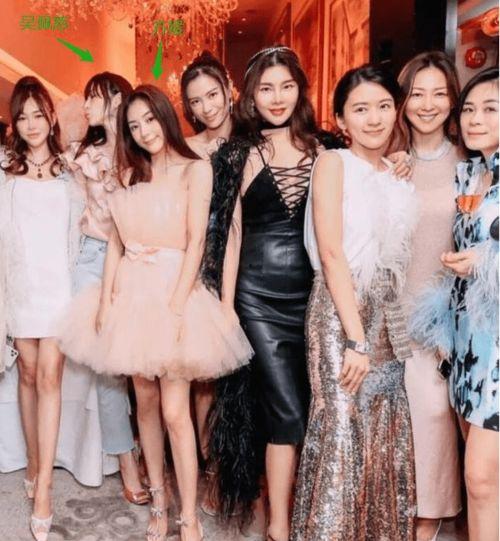 娱乐吃瓜天王相恋,揭秘娱乐圈甜蜜秘事