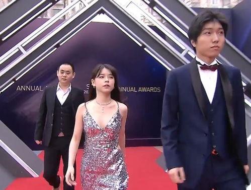 娱乐吃瓜有趣名字大全女,盘点那些令人捧腹的明星昵称